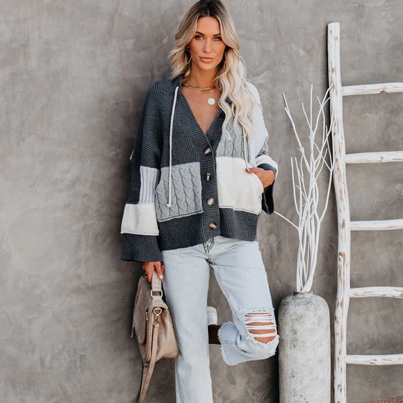 (VICI) gray cream colorblock patchwork knit cardigan jacket - Picture 3 of 13